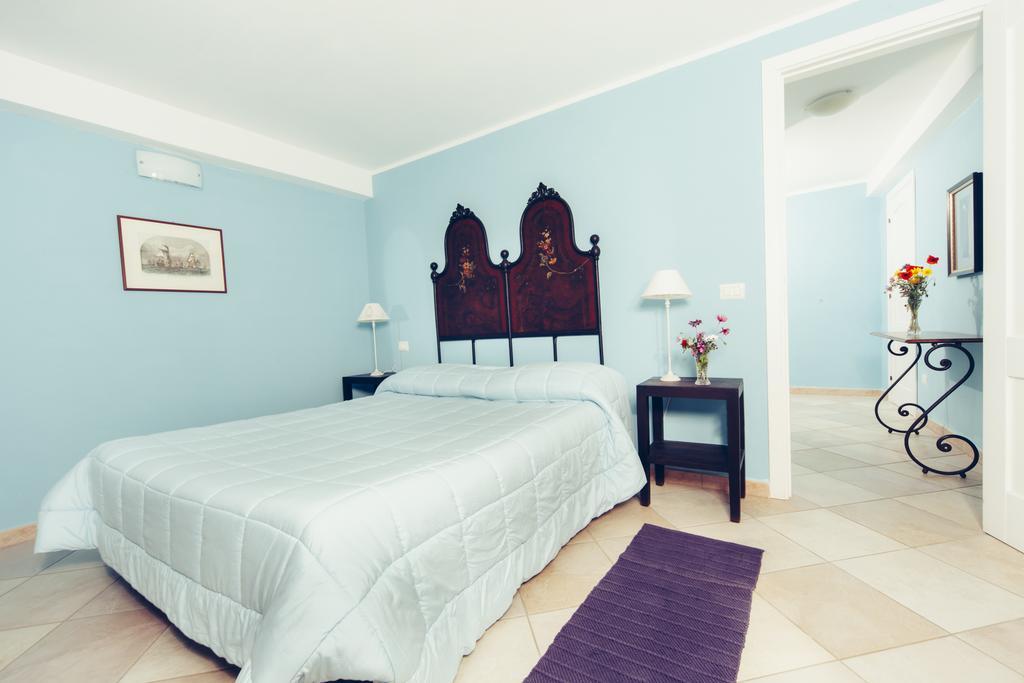 Bed and Breakfast Blu Bosa Habitación foto